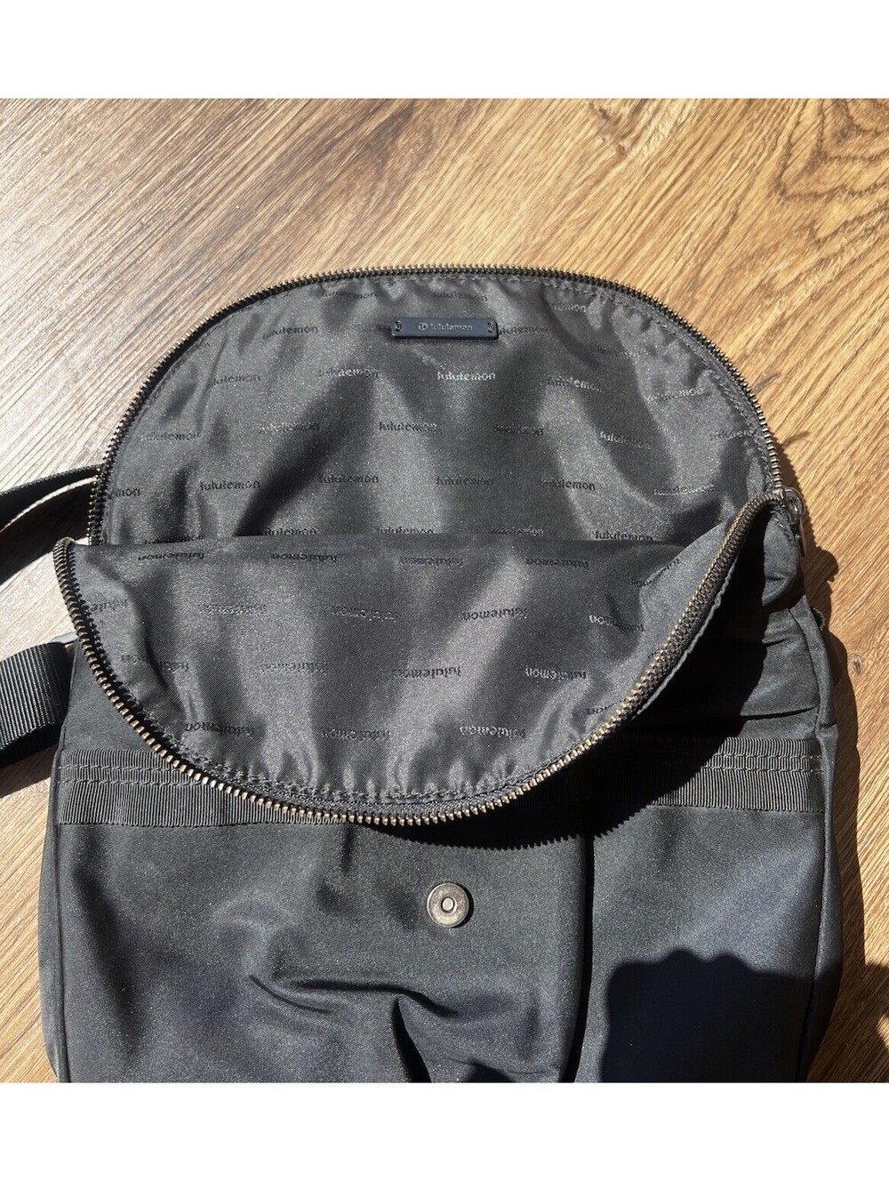 Lululemon All Night Festival Bag 5L Black Crossbody Messenger Travel Purse Flap - Picture 5 of 7